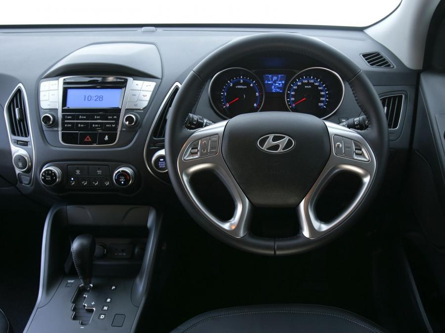  Hyundai ix35 2010 года  (AU) (фото 7 из 9)